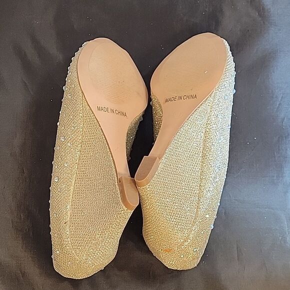 BRAND NEW DE BLOSSOM COLLECTION HALF-3 PEEP TOE SPARKLE EMBELLISHMENTS WEDGE - Picture 11 of 16